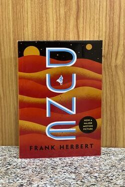 Dune (Dune Chronicles, Book 1)