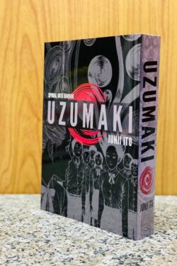 Uzumaki (3-in-1 Deluxe Edition) (Junji Ito)