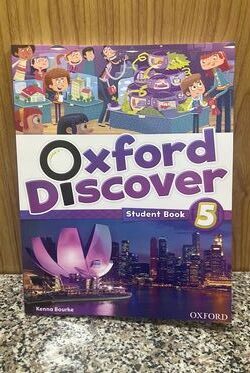 Oxford Discover 5: Student Book Color