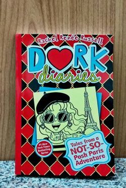 Dork Diaries : Tales from a not so push Paris adventure