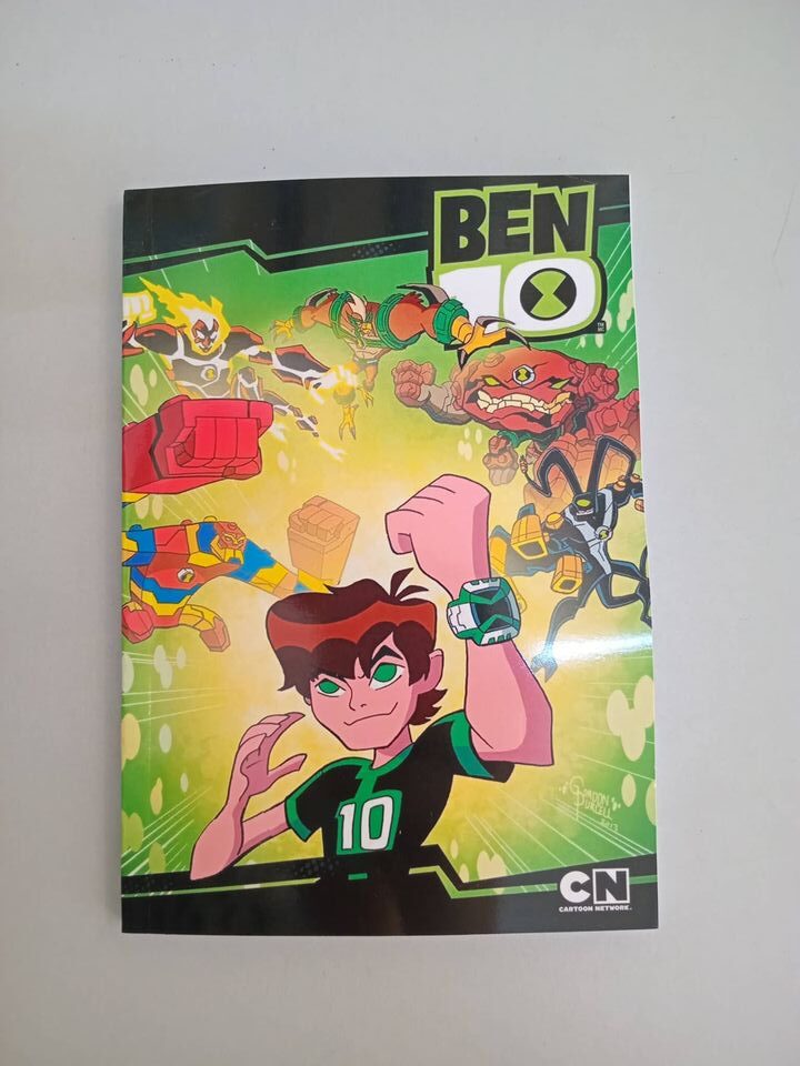 Ben 10 vol.1 english version manga black and white