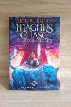 The Sword of Summer: Magnus Chase and the Gods of Asgard (Book 1)