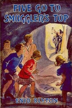The Famous Five Book 4 (Five Go to Smuggler's Top)